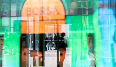 Europe Pitches Centralized Markets Watchdog to Avert Decline