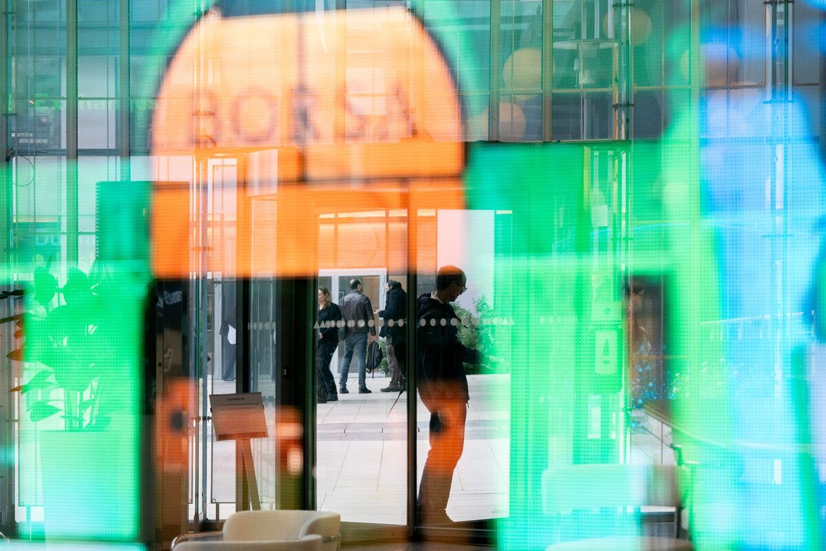 Europe Pitches Centralized Markets Watchdog to Avert Decline