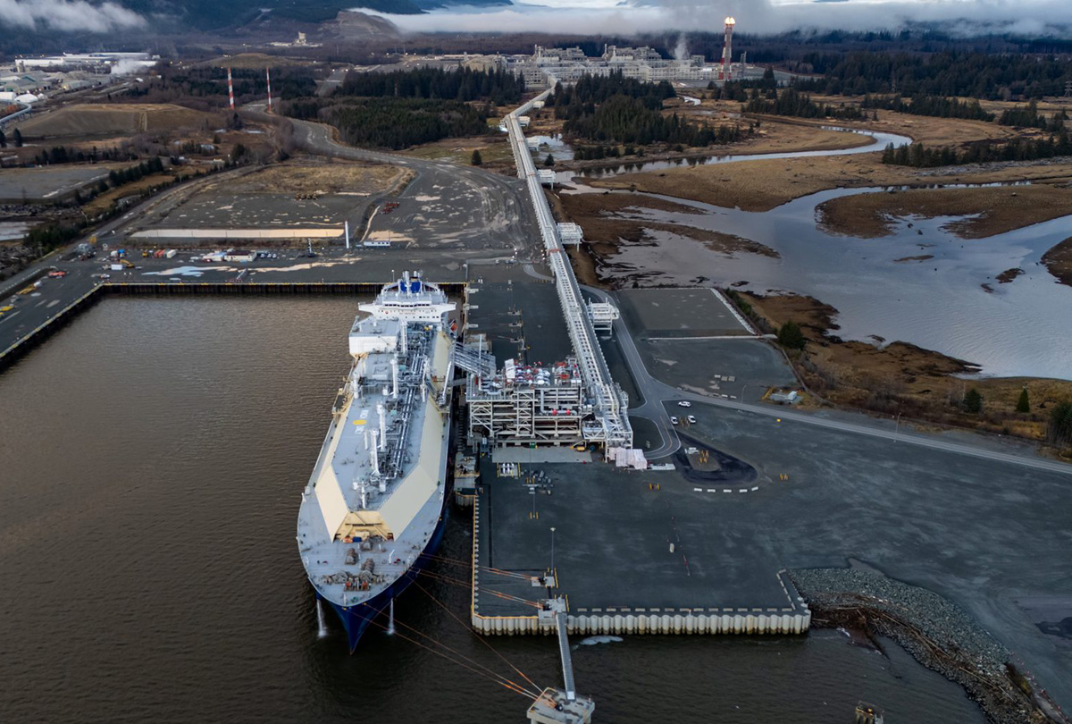 cp175311695 wudong, a liquefied natural gas (lng) tanker, fills up at an lng canada facility, in an aerial view, in kitimat, b.c 1200x810