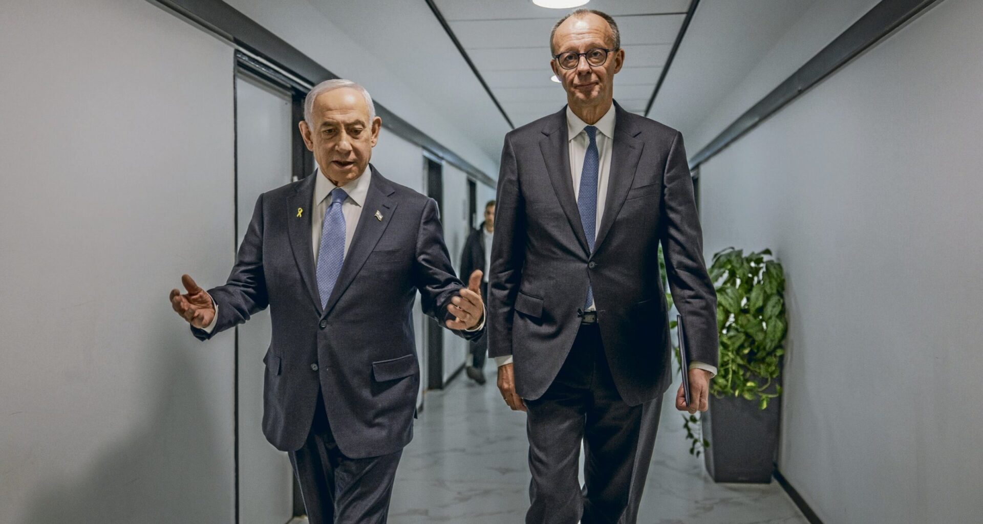 Bundeskanzler – Merz in Israel: Anbiedern an Netanjahu