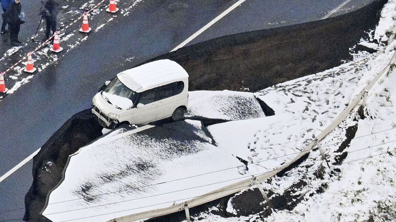 Japan assesses damage from 7.5 magnitude quake that injured 33