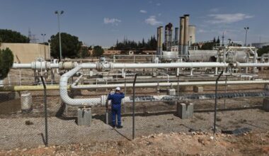 Syria and Saudi Arabia sign oil and gas agreements