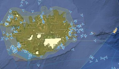 Five Russian ships draw the attention of the Coast Guard