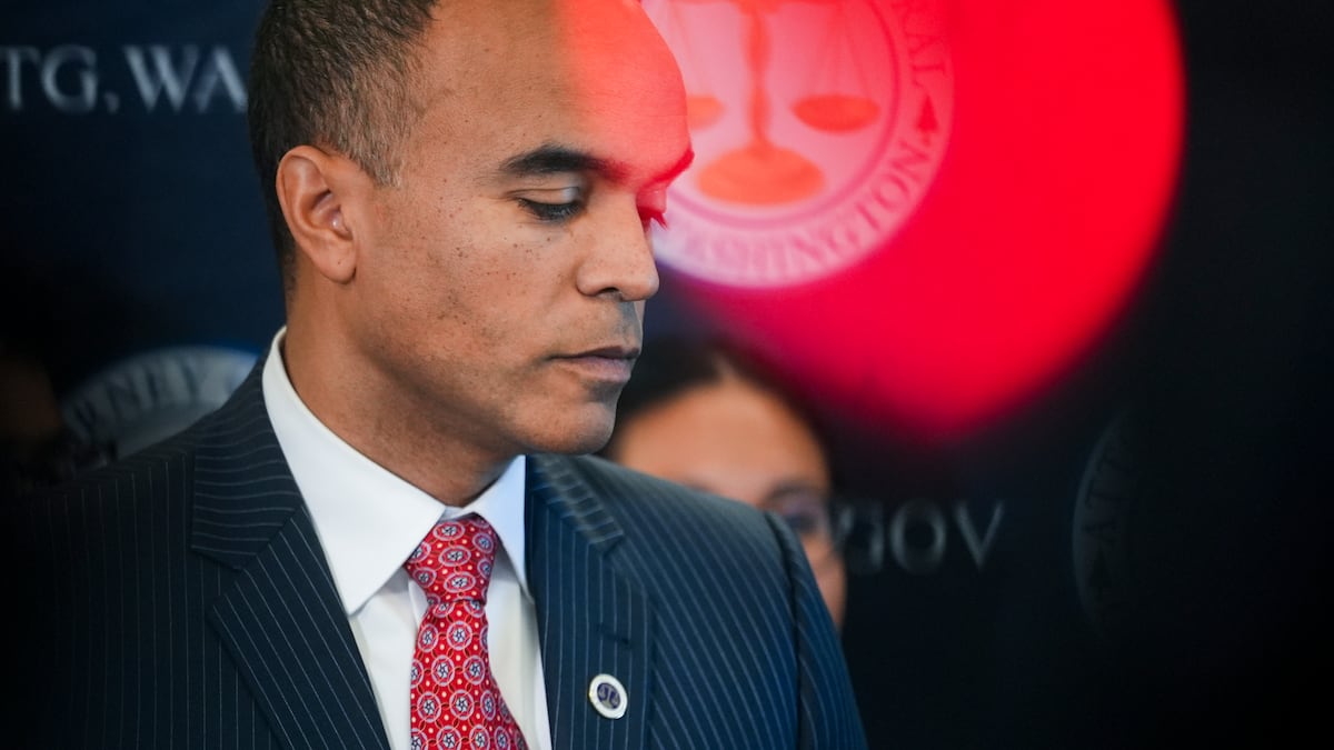 Washington attorney general, lawmakers propose new law to protect immigrant workers