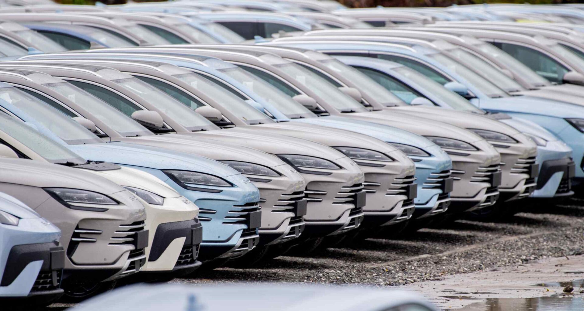 China's $1tn wake-up call: Record surplus threatens to fuel trade tensions