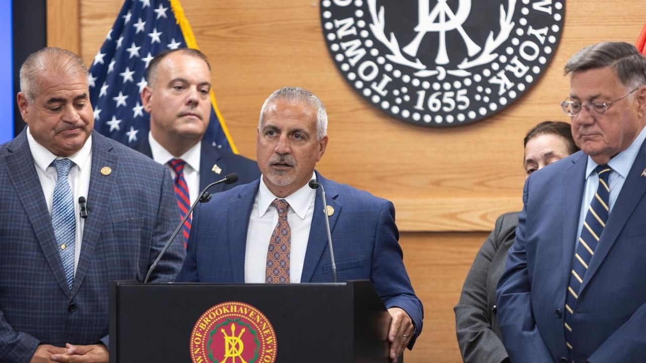 Some license fees for doing business in Suffolk could double under new bill