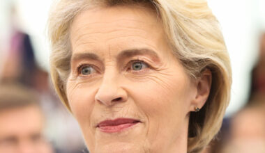 Weniger Bürger sprechen der EU das Vertrauen aus • Table.Briefings