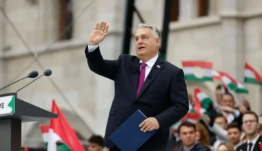 Plan "B": Orban prepares to amend Hungarian Constitution to gain presidential powers in case of election defeat - Bloomberg