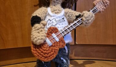 La cantó como le salió de los cohones