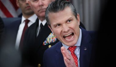 Opinion | Clinging to the Planetary Wreckage With Pete Hegseth