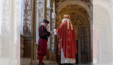 Why St. Nicholas brought Pope Leo an orange