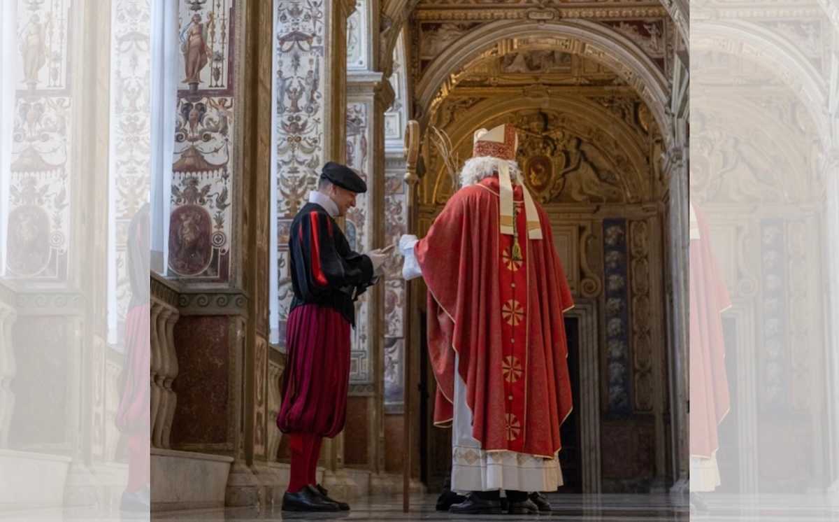 Why St. Nicholas brought Pope Leo an orange