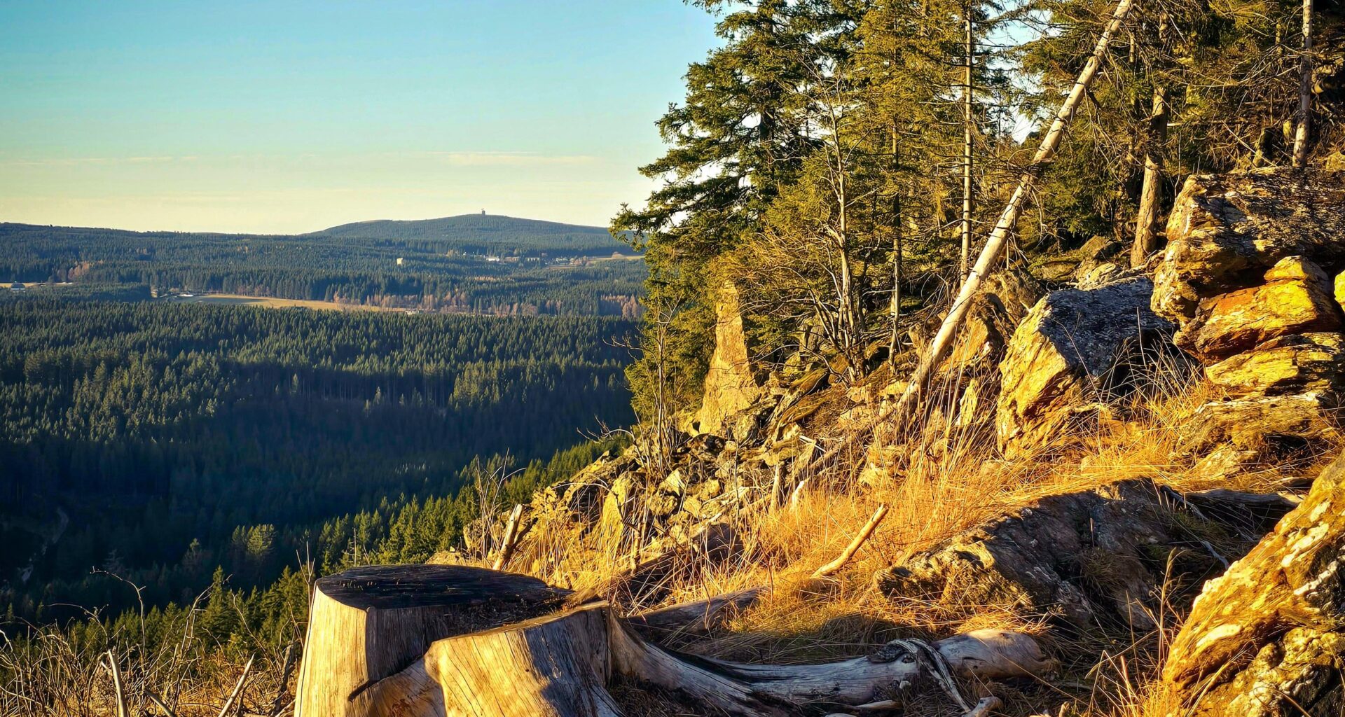 Am Heinrichstein auch Gespensterfelsen genannt.
