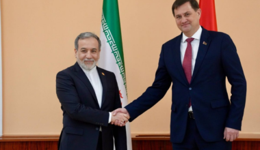 Iran, Belarus Sign Cooperation Agreements During Minsk Talks