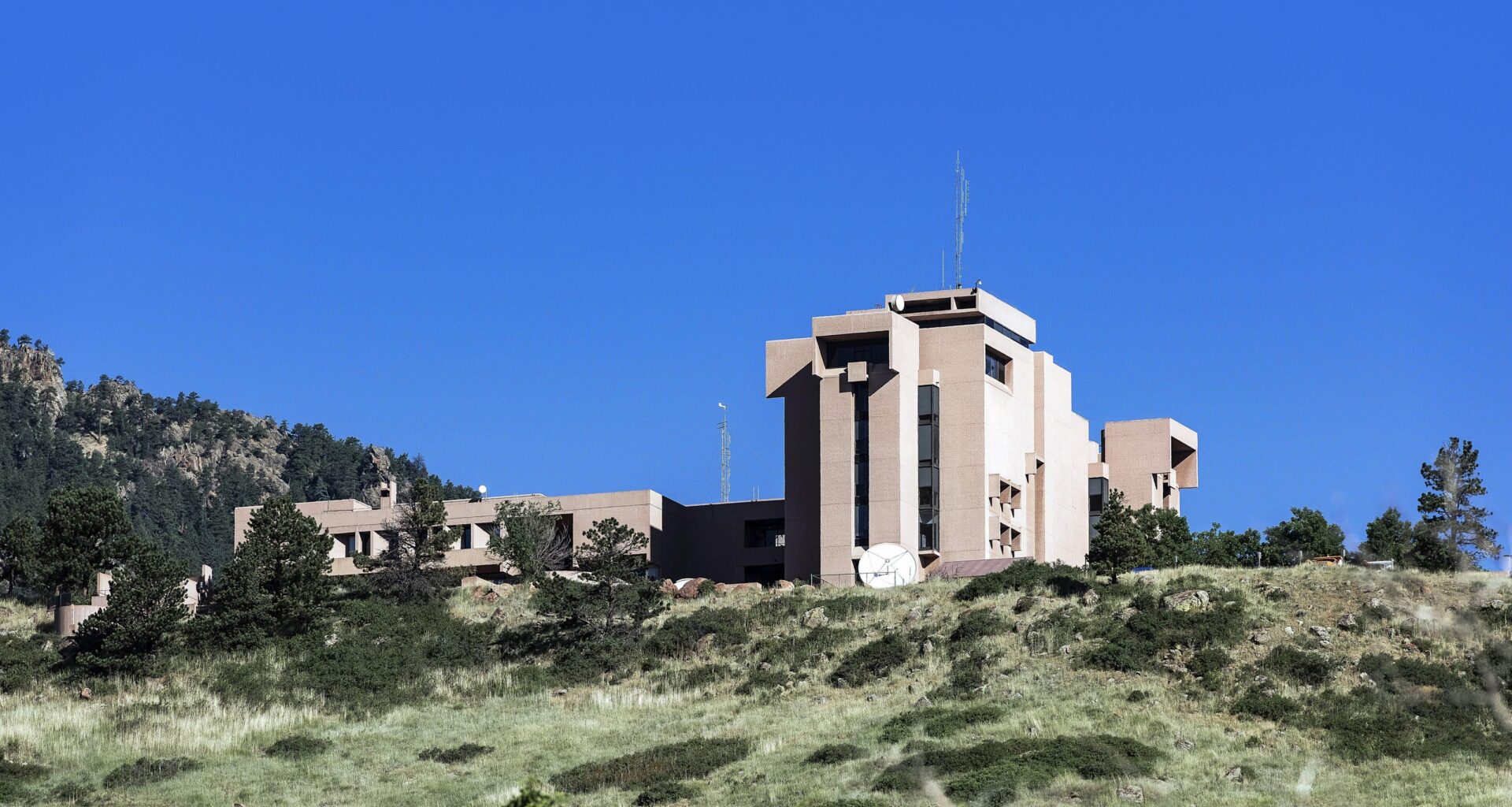 Trump moves to dismantle major US climate research center in Colorado