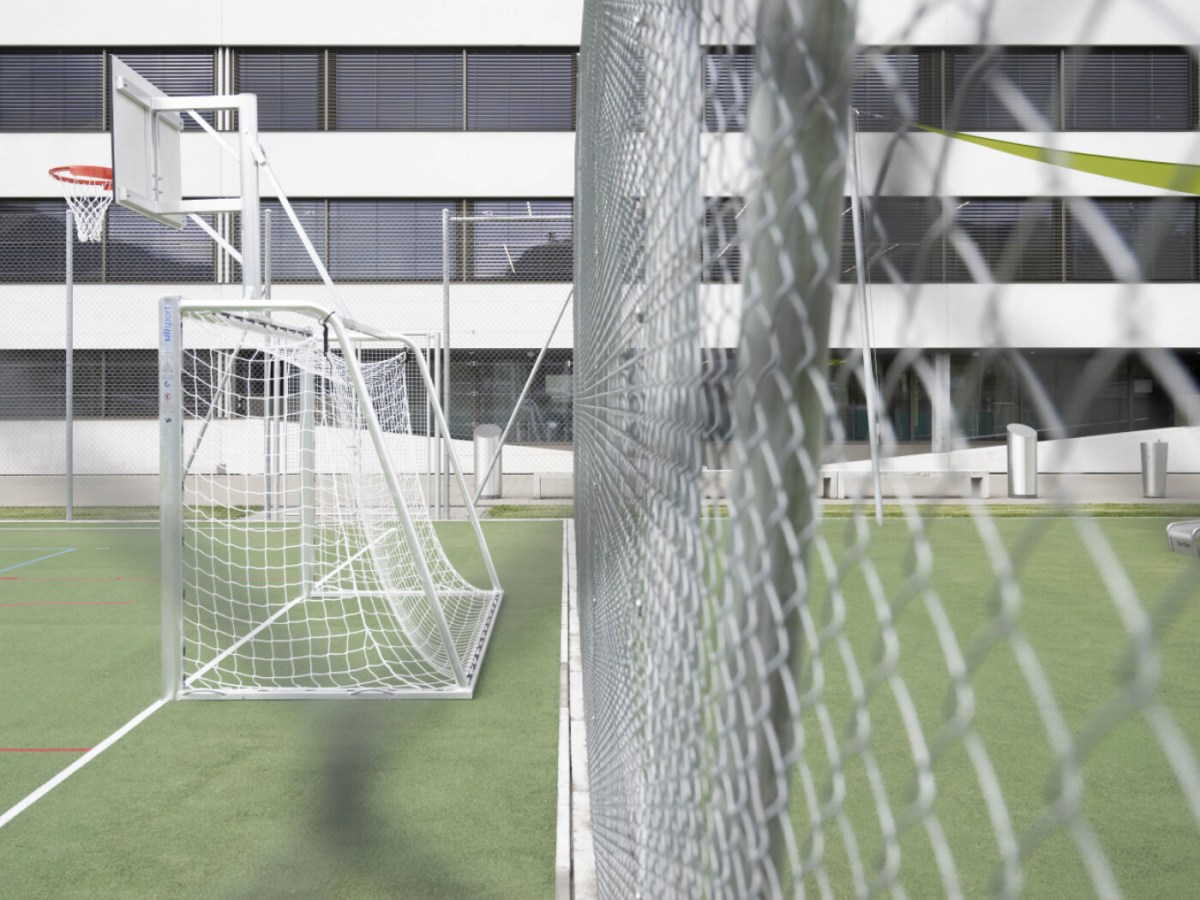 Switzerland trials segregating disruptive asylum seekers