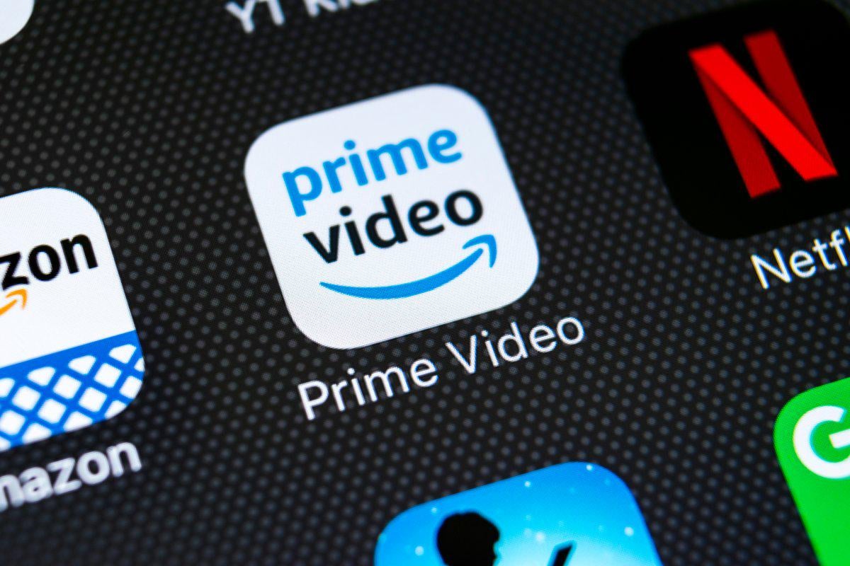 Werbefreiheit erkämpft: Amazon Prime Video muss Werbespots einstellen | Amazon Prime Video sendet seit 2024 Werbespots. Das Landgericht München schreitet ein und untersagt dem US-Unternehmen, die Vertragsbedingungen einseitig zu ändern.
