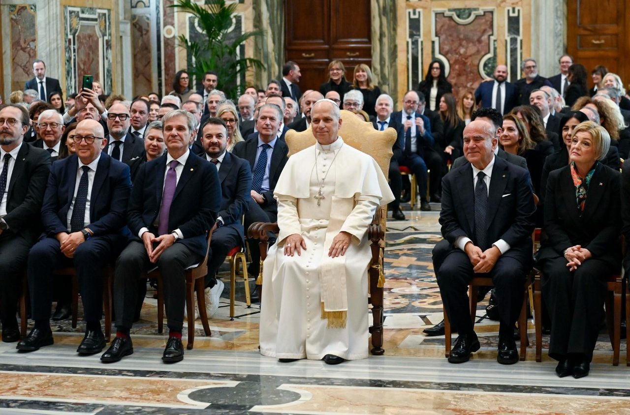 Pope: Employment consultants should be close to families, promote workplace security