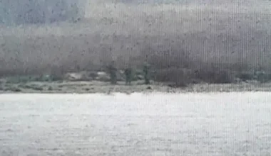 Nato on alert after Russian border guards ‘illegally cross border into Estonia’ on hovercraft