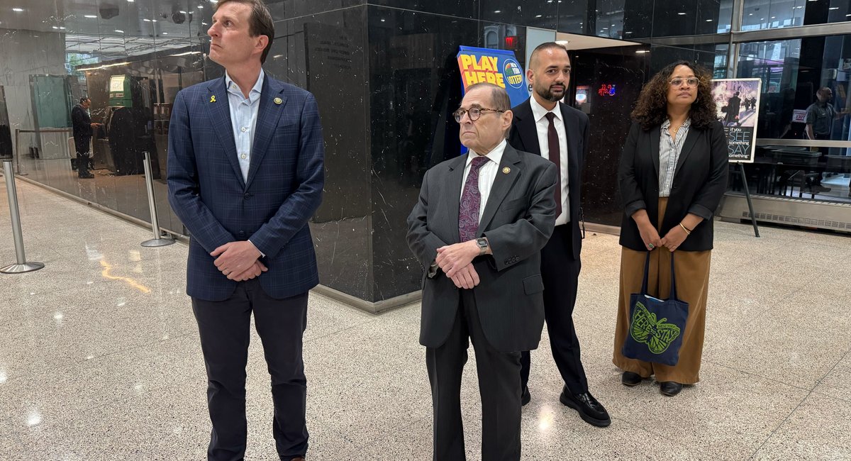 Federal judge orders ICE to allow Congress members to visit migrant hold rooms in NY