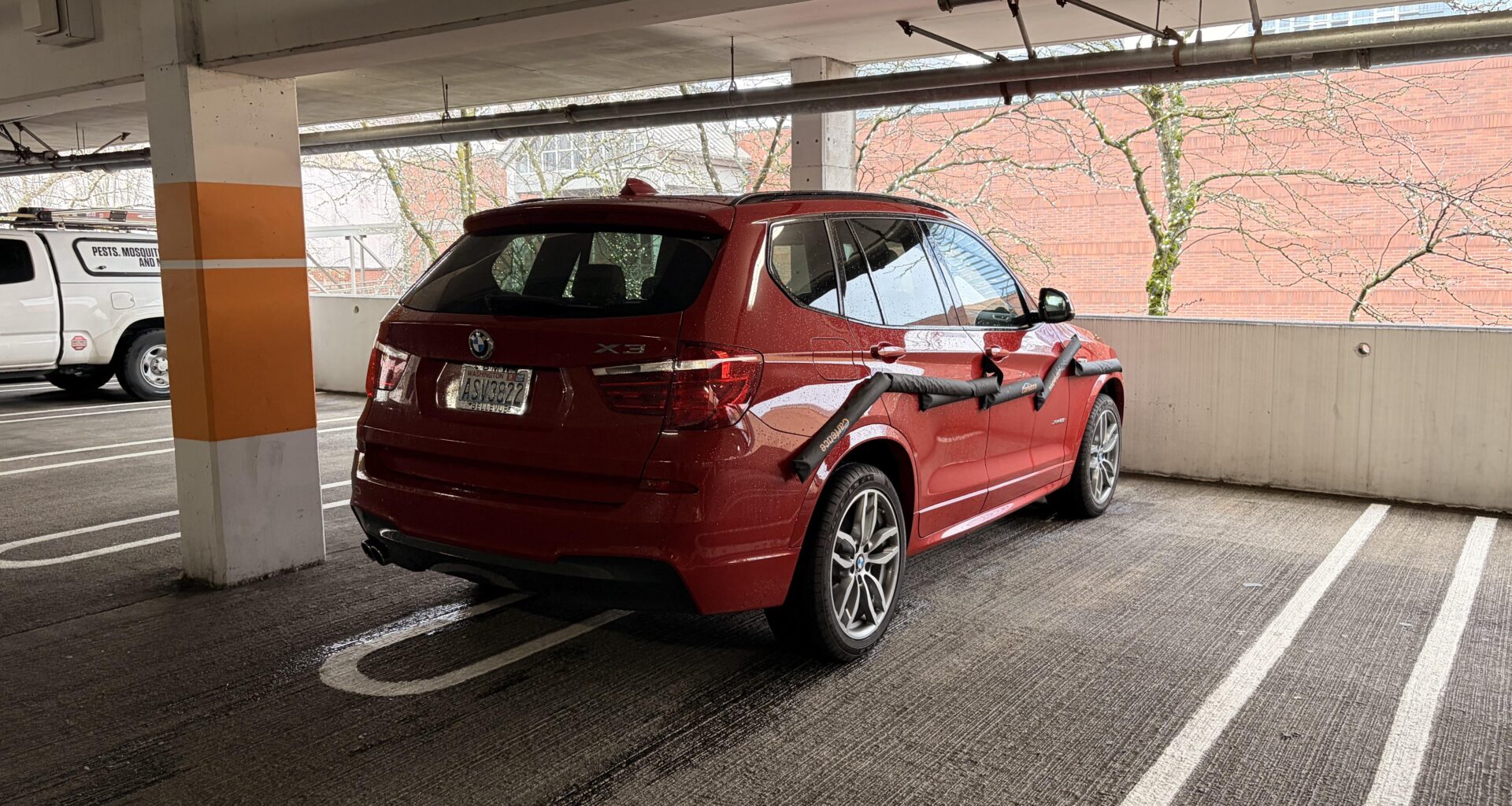 I would like to do the same when entering a parking.