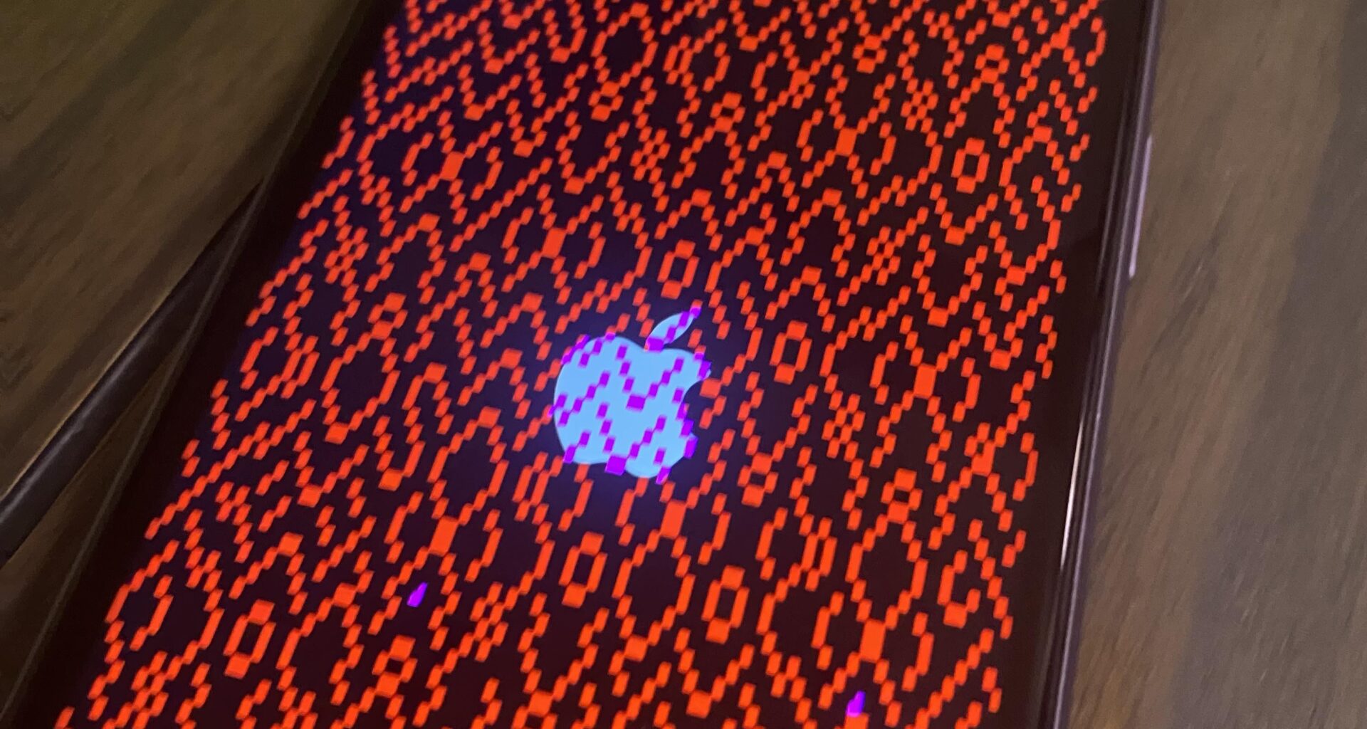 iphone viskab eesti rahvusmustrit