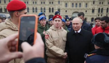 Kreml-Schule für Putin-Influencer in Ukraine