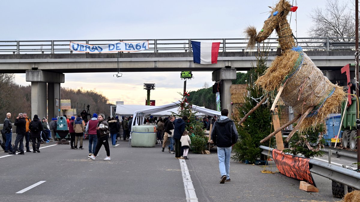 CARTE. Colère des agriculteurs : quelles sont les principales routes bloquées en France ce lundi ?