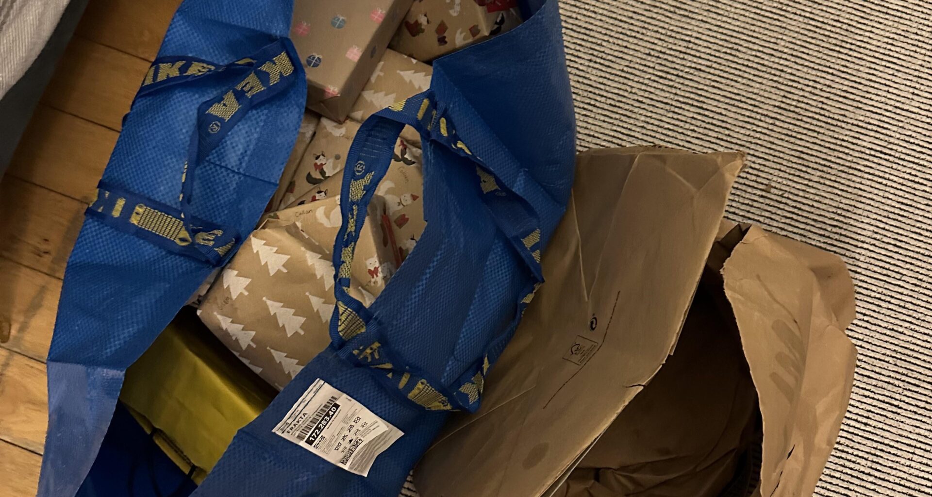 To the kind strangers who helped me on the overground today