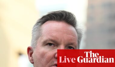 Australia news live: Bowen decries Coalition’s ‘disgusting’ partisan ‘pile-on’ after Bondi attack; ABC defends Tingle and Ferguson over coverage | Australia news