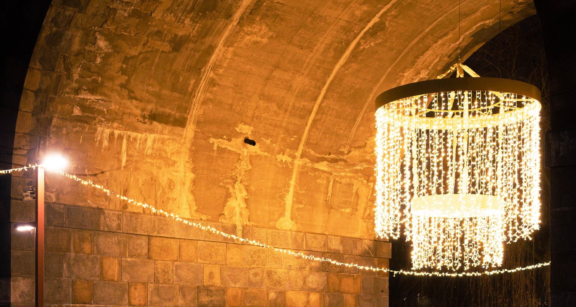 Ena iz Maribora - Praznični večer pod Starim mostom