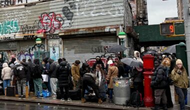 Canal Street's vendors describe a holiday sales slump after immigration crackdown