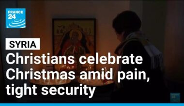 In post-Assad Syria, wary Christians celebrate Christmas under tight security • FRANCE 24 English