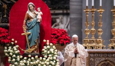 Beautiful Virgin of Hope in Vatican for Christmas