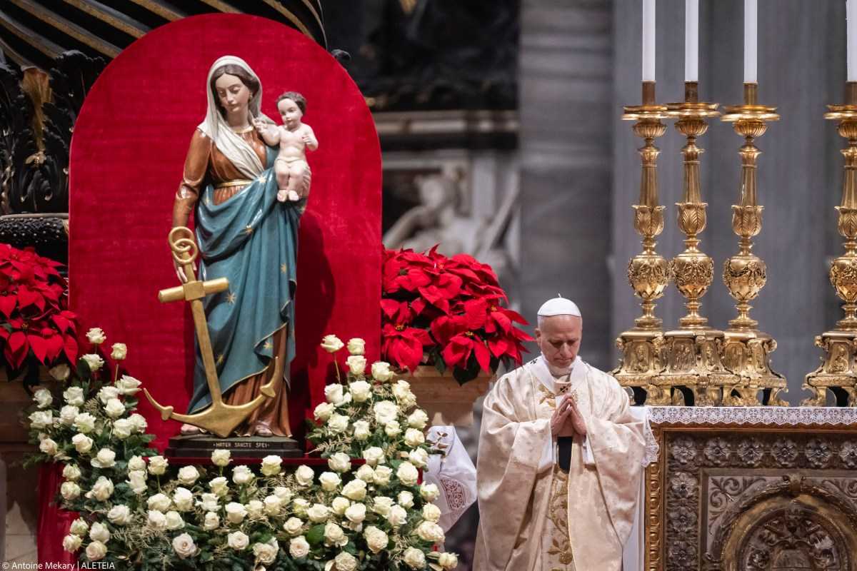 Beautiful Virgin of Hope in Vatican for Christmas