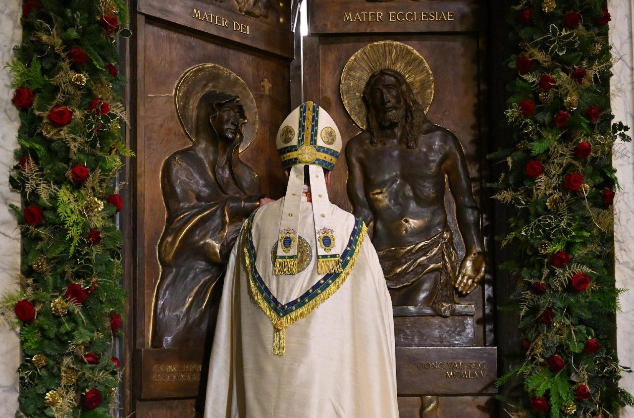 Santa Maria Maior, fechada a Porta Santa. Makrickas: o coração de Deus permanece aberto