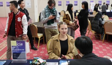 International students consult with recruiters from companies during the fourth International Student Fair for Study and Work at Sejong University in Gwangjin District, Seoul, Nov. 7, 2024. Newsis