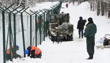 Latvia has completely fenced itself off from Russia with a 280-kilometer fence
