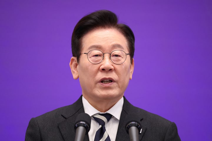 South Korea President Lee to visit China in early January