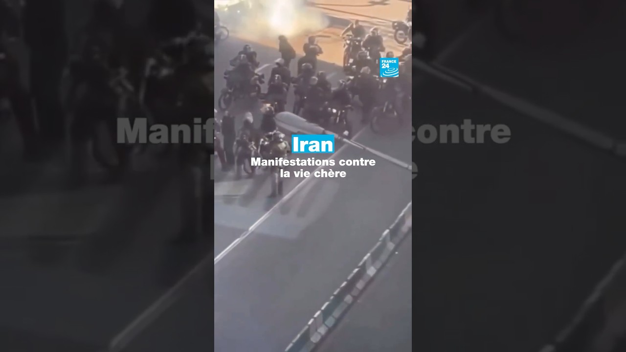 Manifestations en Iran pour dénoncer la dégradation économique • FRANCE 24