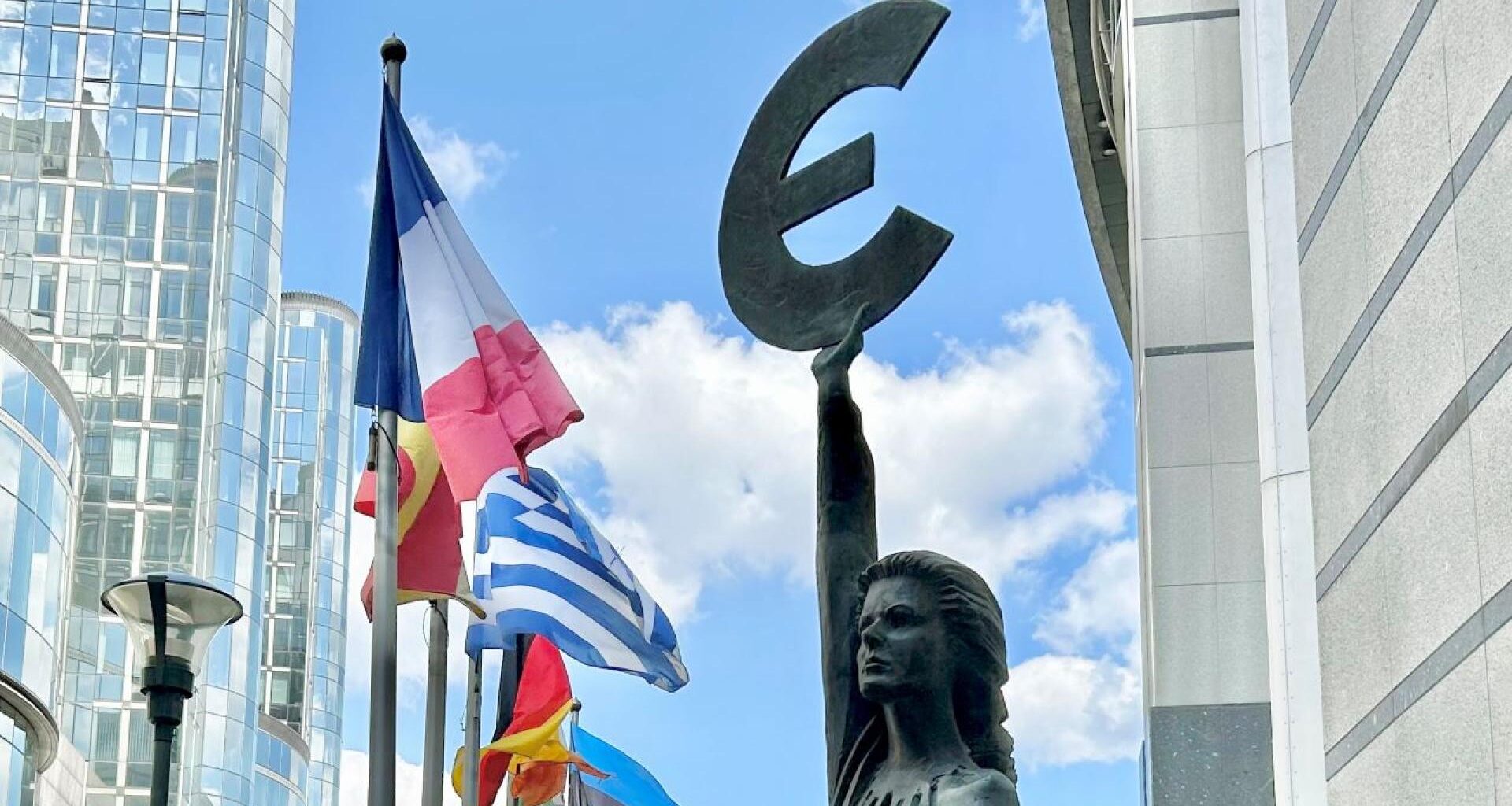 Еврогрупата одобри присъединяването на България към Европейския стабилизационен механизъм