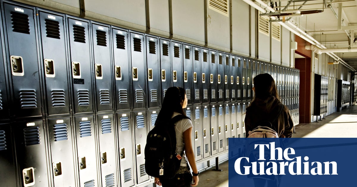 Immigrant students experience more bullying as ICE raids cause ‘culture of fear’, says survey | US immigration