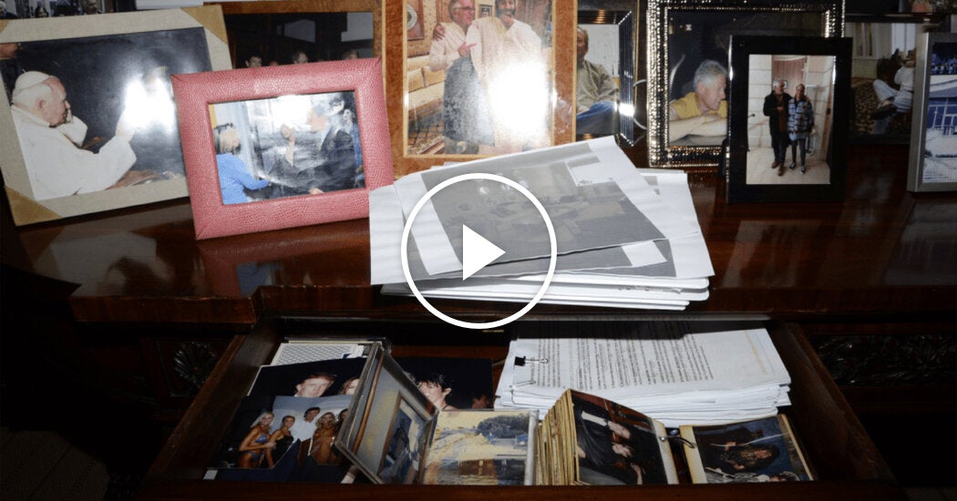 Trump Photo Removed Then Reposted in Epstein Files