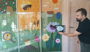 New interactive bee panel in Slovakia explains bee dance, swarming and honey production