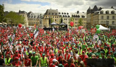 Thousands of LCGB and OGBL union members gathered for a mass demonstration against government labour policy in June