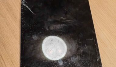 Can this likely be fixed? Crucially and urgently important data/documents/accounts in the tablet. Any mobile data recovery companies in Finland if not?