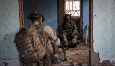 Record numbers of Ukrainians desert army amid losses to Russia | Russia-Ukraine war News