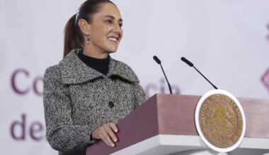 President Sheinbaum at the podium of her morning press conference