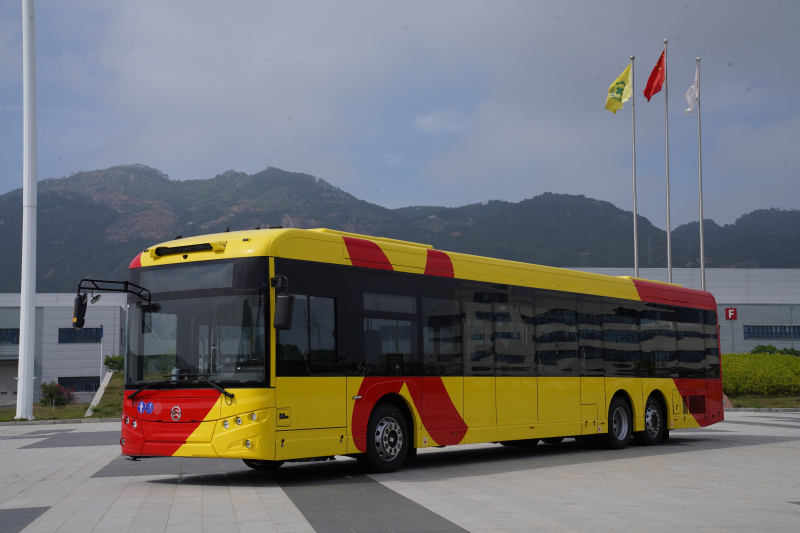 15-meter Golden Dragon electric bus heading to the Nordic region