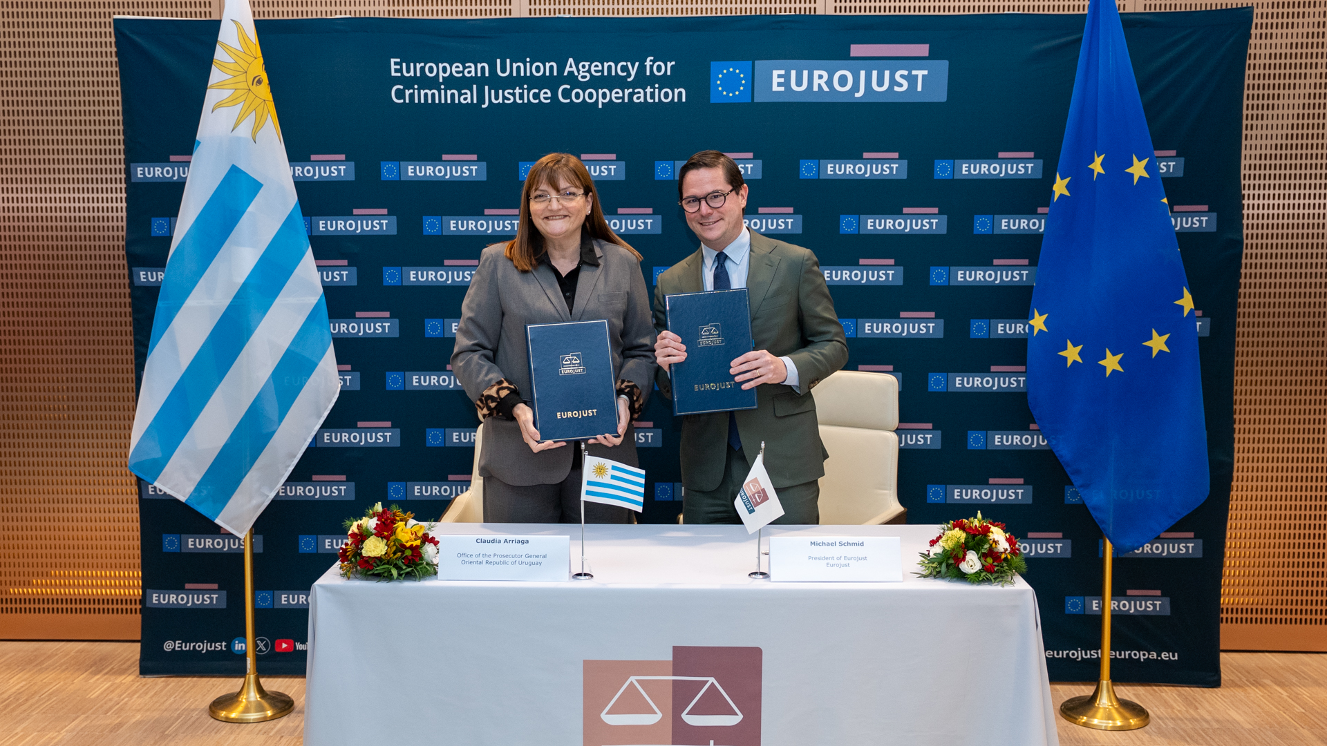 Signing working arrangement